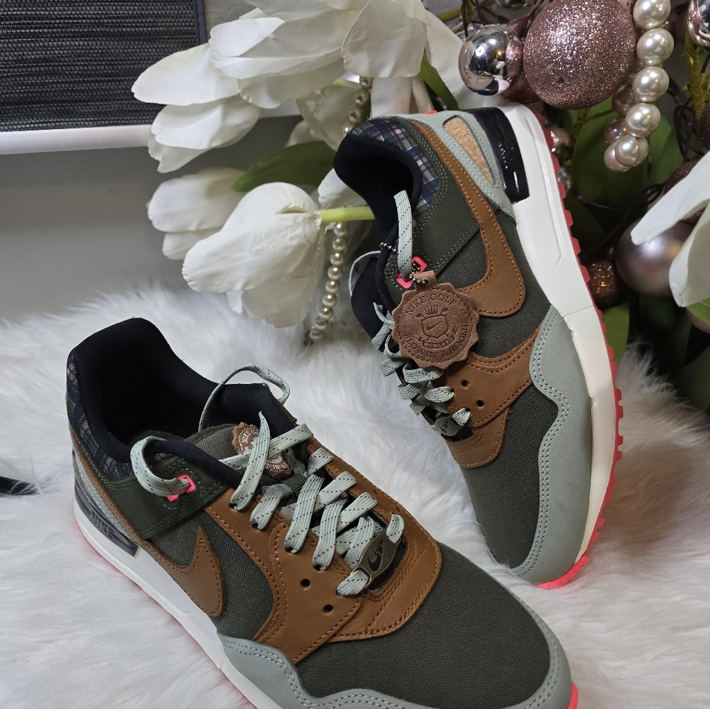 Nike Air Pegasus '89 Golf mens Shoes Cargo Khaki/Jade Horizon/Hot Punch size8 - Picture 4 of 5